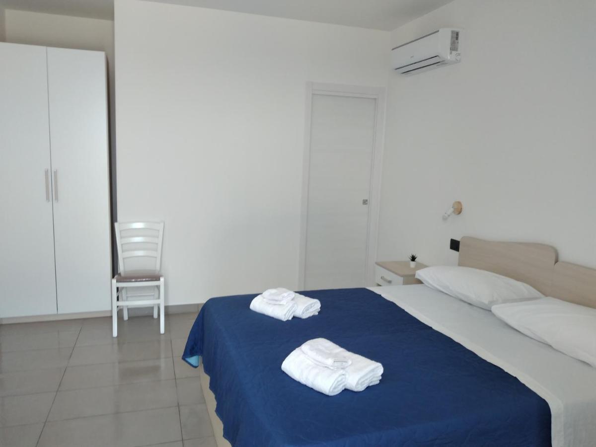 La Dama Bianca Bovo Marina Hotel Montallegro Exterior foto