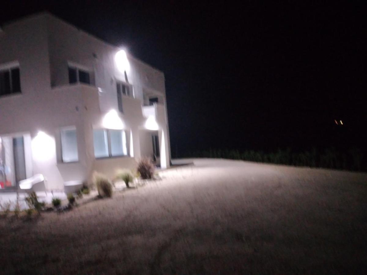 La Dama Bianca Bovo Marina Hotel Montallegro Exterior foto